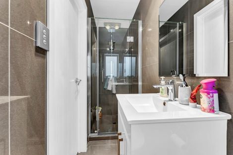 Photo of property in 4 Valonia Street, New Windsor, Auckland, 0600