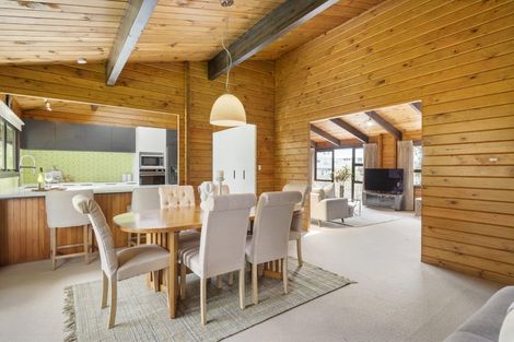 Photo of property in 47 Redwing Street, Browns Bay, Auckland, 0630