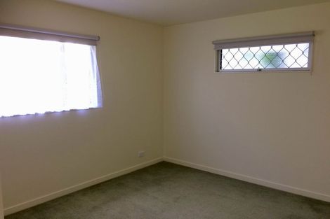 Photo of property in 1/73 Birkdale Road, Birkdale, Auckland, 0626