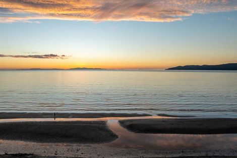 Photo of property in 39a Wharemauku Road, Raumati Beach, Paraparaumu, 5032