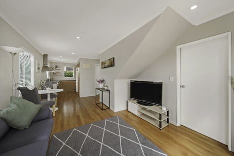 Photo of property in 135 Waltham Road, Sydenham, Christchurch, 8023