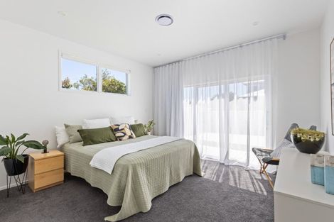 Photo of property in 12 Kowhai Street, Strandon, New Plymouth, 4312