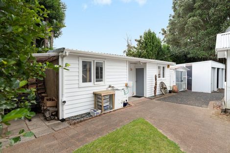 Photo of property in 19 Oliver Road, Eastern Beach, Auckland, 2012