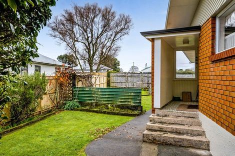 Photo of property in 433 Broadway, Stratford, 4332