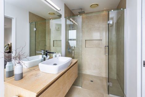 Photo of property in 12 Parkridge Place, Mount Pleasant, Christchurch, 8081