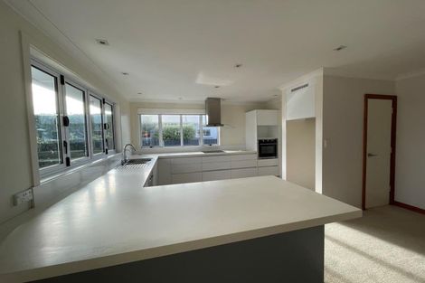 Photo of property in 30 Sackville Street, Fitzroy, New Plymouth, 4312