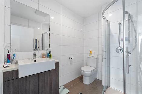 Photo of property in Apollo Apartments, 201/46 Rosedale Road, Rosedale, Auckland, 0632