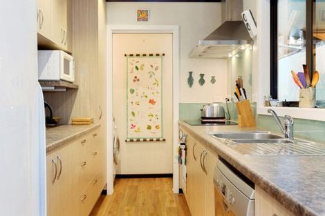 Photo of property in 66 Landsdowne Terrace, Cashmere, Christchurch, 8022