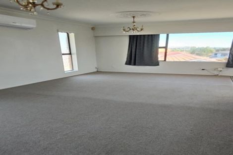 Photo of property in 10/114a Pakuranga Road, Pakuranga, Auckland, 2010