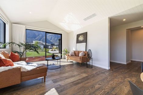 Photo of property in 22 Woolshed Road, Jacks Point, Queenstown, 9371