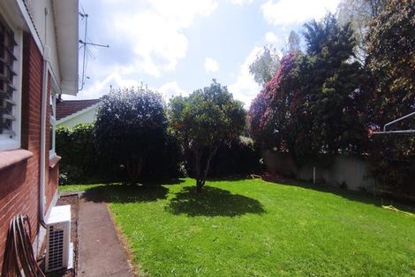 Photo of property in 13 Mccall Place, Opaheke, Papakura, 2113