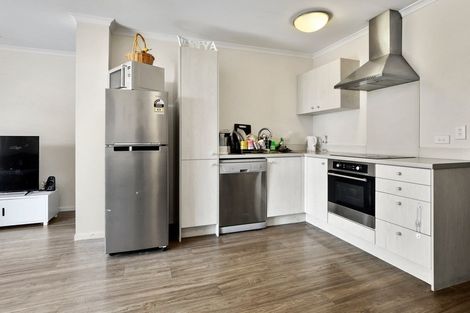 Photo of property in 71 Chiefs Court, Hamilton East, Hamilton, 3216