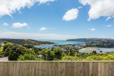 Photo of property in 68 Kahu Road, Paremata, Porirua, 5024