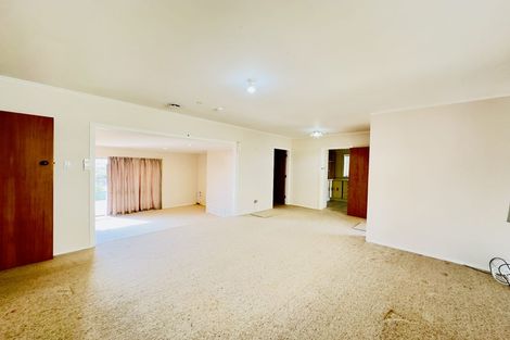 Photo of property in 83a Glengarry Road, Glen Eden, Auckland, 0602