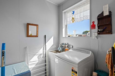 Photo of property in 19 Milford Street, Heidelberg, Invercargill, 9812