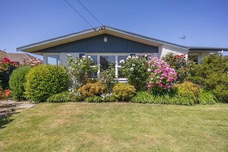 Photo of property in 4 Eastling Street, Bishopdale, Christchurch, 8053