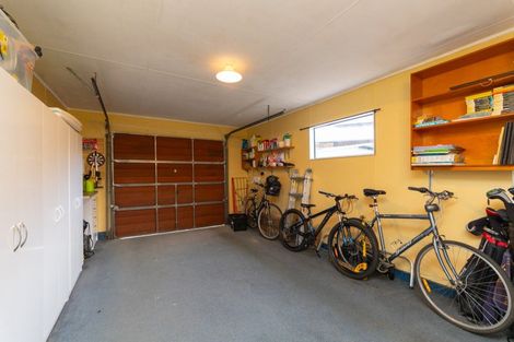 Photo of property in 9 Delta Place, Milson, Palmerston North, 4414