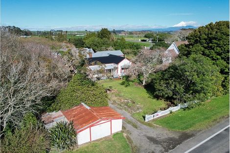 Photo of property in 6 Inland Road North, Tikorangi, Waitara, 4383