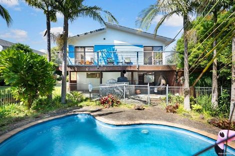 Photo of property in 9 Kingussie Place, Highland Park, Auckland, 2010