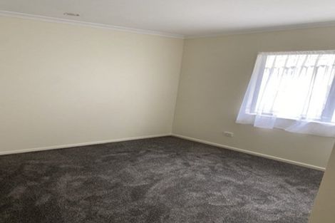 Photo of property in 40 Sunvista Avenue, Oteha, Auckland, 0632