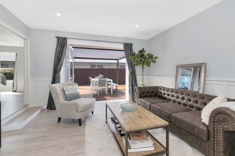 Photo of property in 17 Pimlico Place, Rangiora, 7400