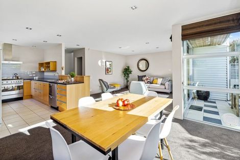 Photo of property in 32 Mantell Street, Seatoun, Wellington, 6022