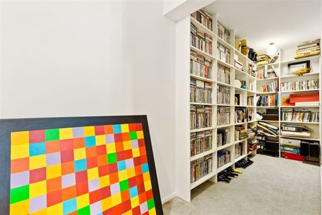 Photo of property in 48 Renata Crescent, Te Atatu Peninsula, Auckland, 0610