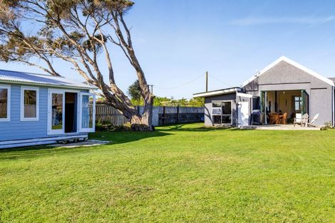 Photo of property in 14 Barclay Road, Okaiawa, Hawera, 4671