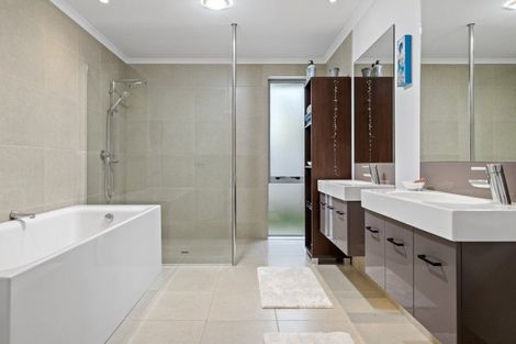 Photo of property in 10 Searle Drive, Patumahoe, Pukekohe, 2679