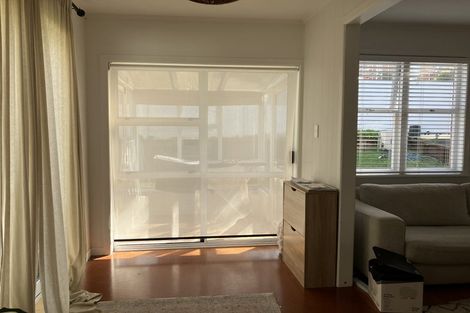 Photo of property in 3/15 East Coast Road, Milford, Auckland, 0620