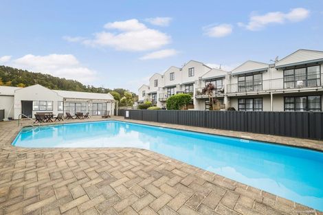 Photo of property in 24/8 Carolina Place, Albany, Auckland, 0632