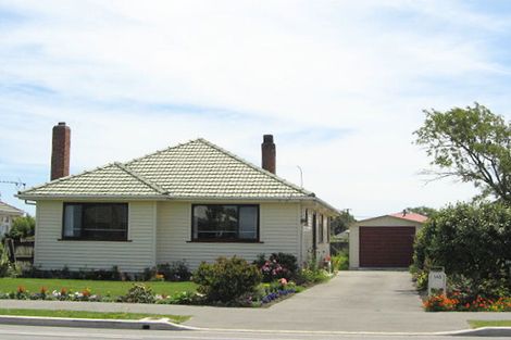 Photo of property in 143 Wainoni Road, Avondale, Christchurch, 8061