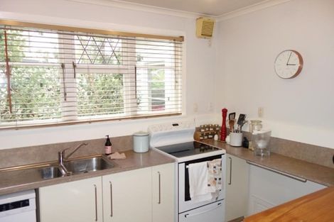Photo of property in 8 Bennett Street, Waipawa, 4210