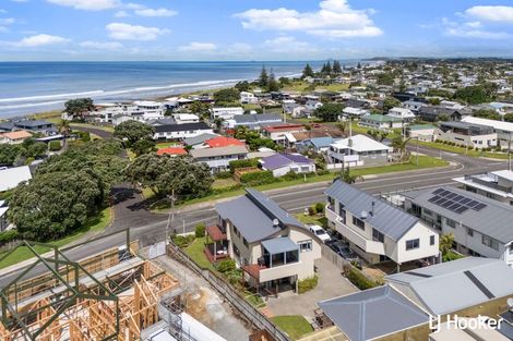 Photo of property in 19 Beach Road, Waihi Beach, 3611