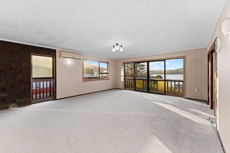 Photo of property in 40 Bosun Terrace, Whitby, Porirua, 5024