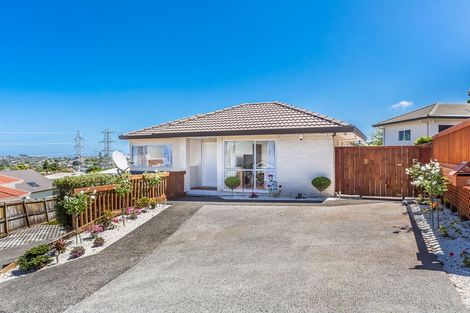 Photo of property in 5 Paua Place, Mount Roskill, Auckland, 1041