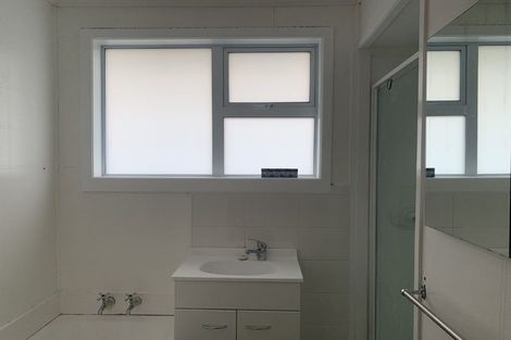 Photo of property in 1/204 Sturges Road, Henderson, Auckland, 0612