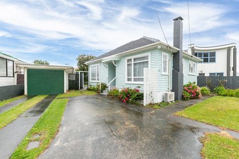 Photo of property in 637 Evans Bay Parade, Kilbirnie, Wellington, 6022