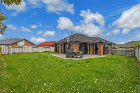 Photo of property in 10 Cleveland Heights, Kelvin Grove, Palmerston North, 4414
