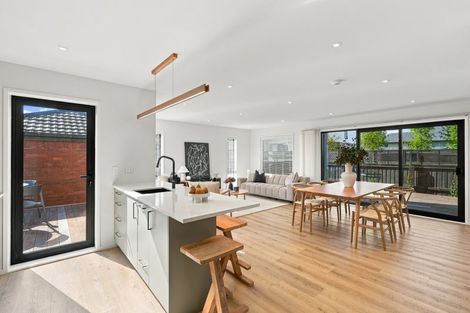Photo of property in 27 Blair Avenue, Papanui, Christchurch, 8053