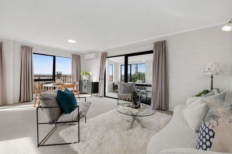 Photo of property in 59 West Hoe Heights, Orewa, 0931