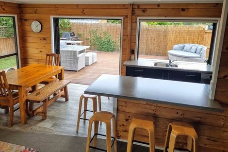 Photo of property in 11 Somerville Lane, Brightwater, 7022