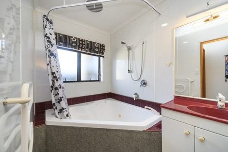 Photo of property in 134 College Street, Awapuni, Palmerston North, 4412