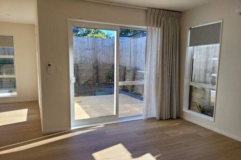 Photo of property in 8a Salas Place, Howick, Auckland, 2010