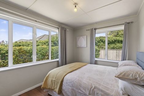 Photo of property in 10 Chard Street, Westown, New Plymouth, 4310