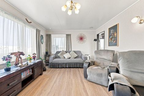 Photo of property in 1a Mosston Road, Castlecliff, Whanganui, 4501