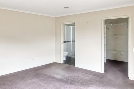 Photo of property in 2 Somerton Drive, Huntington, Hamilton, 3210