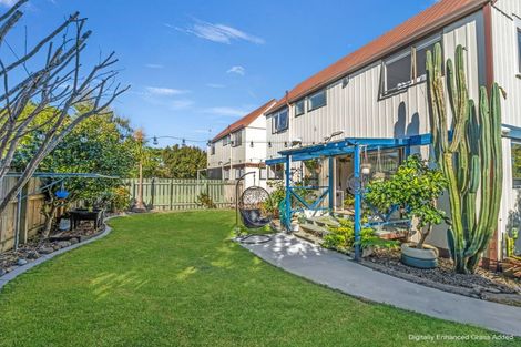 Photo of property in 2/506 Devonport Road, Tauranga South, Tauranga, 3112