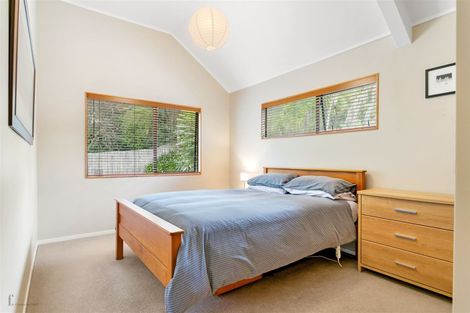 Photo of property in 24 Rimu Road, Oratia, Auckland, 0604