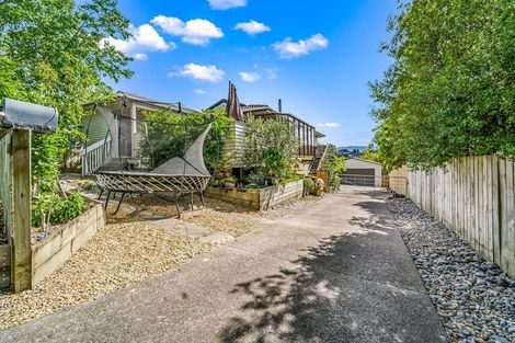 Photo of property in 5 Seabar Place, Glen Eden, Auckland, 0602